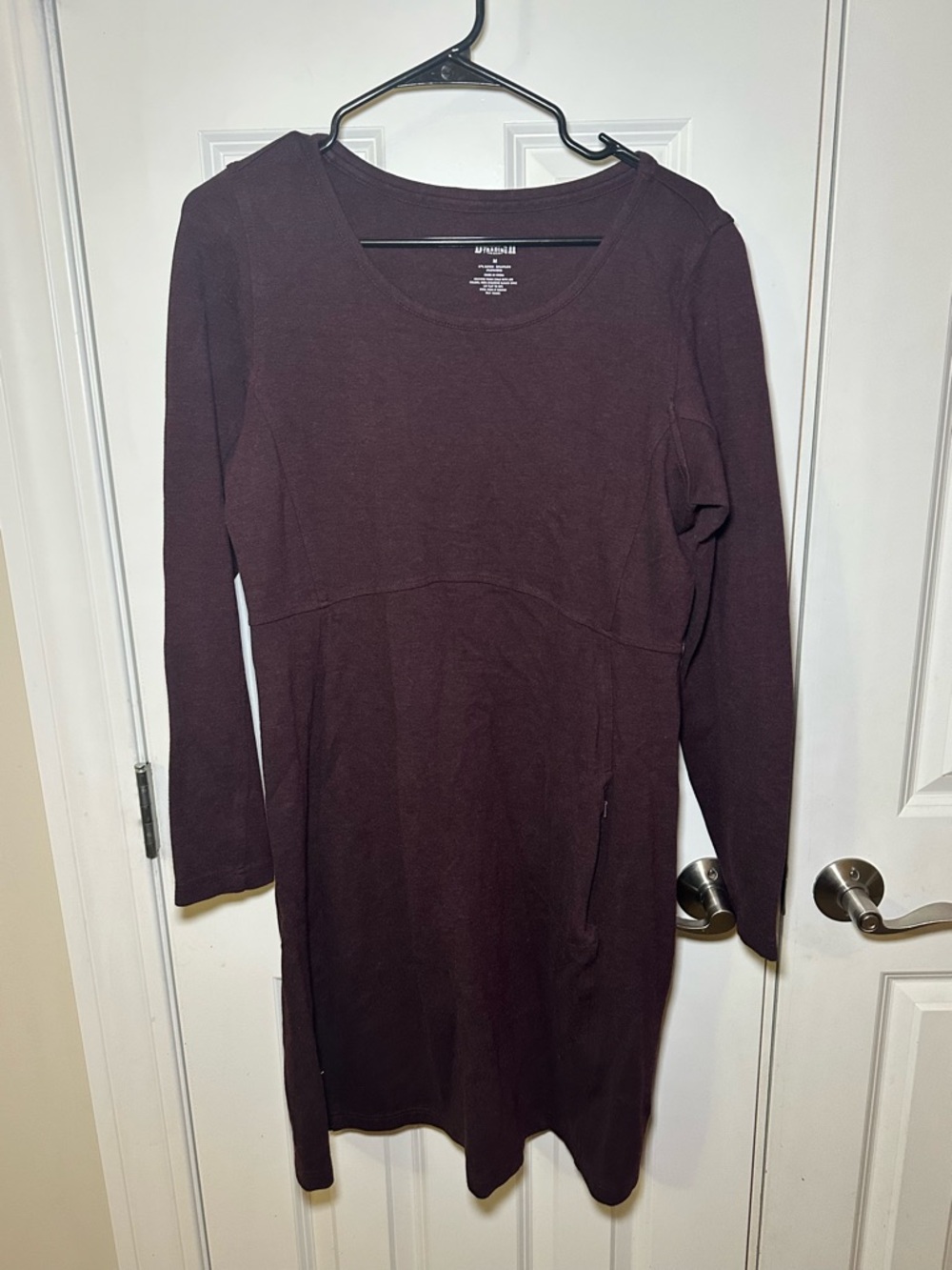 Duluth Trading Wearwithall Ponte Knit Dress Maroon Pockets Size Med